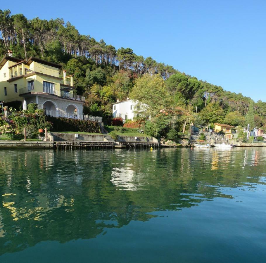 אמליה Alla Foce Del Magra - Appartamenti Sul Fiume Con Posto Barca Vicino Cinque Terre מראה חיצוני תמונה